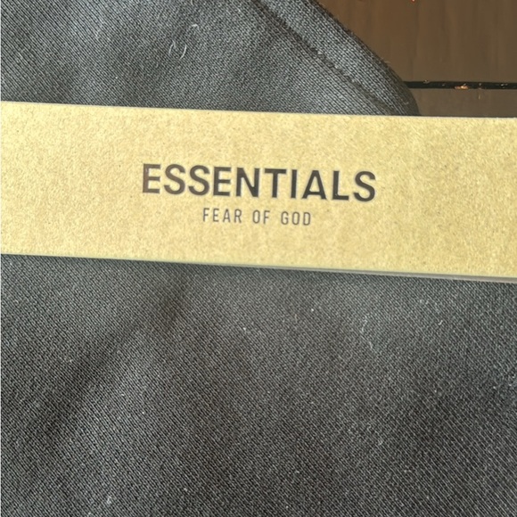 Essentials shorts - Picture 6 of 7